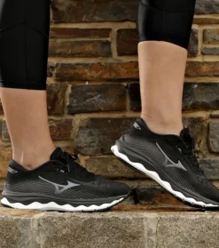 New Wave Sky 5 (D Wide) Womens Women Run