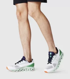 New On Cloudstratus Mens Men Run