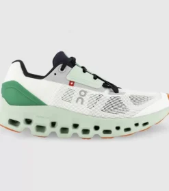 Discount On Cloudstratus Womens Women Run