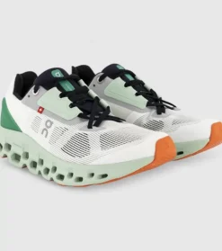 Discount On Cloudstratus Womens Women Run