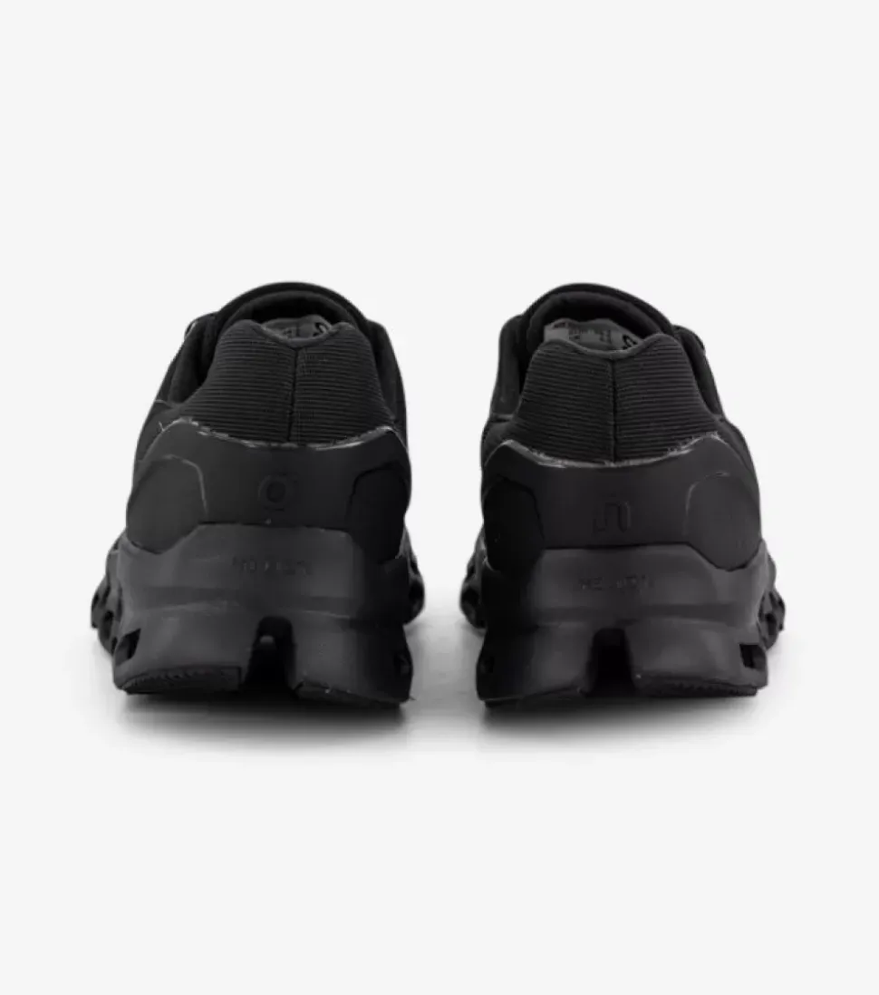Discount On Cloudstratus Womens Women Run